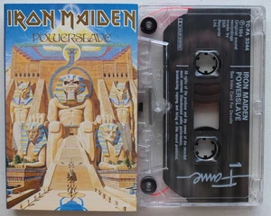 IRON MAIDEN - POWERSLAVE (FAME TCFA3244) 1990s UK CASSETTE TAPE REISSUE - Picture 1 of 3