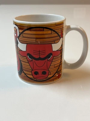 Taza de café vintage 1993 Chicago Bulls campeones mundiales de la NBA taza de baloncesto roja Foto 1 de 4