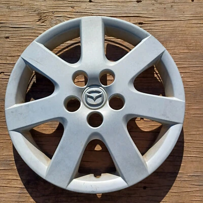 Mazda 6 hubcap 2005- 2008 fits 15 inch wheels GM6G37170, 56551 01 - Image 1 of 4