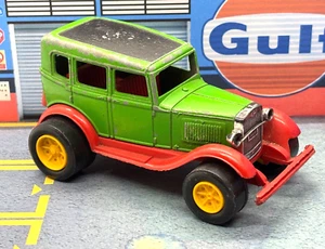 Vintage TootsieToy Ford Model A Touring Sedan No. 3025 1:32 Scale - Picture 1 of 4