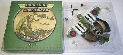 Fighters WWII 1/72 Spitfire Mk IXB Pierre Henri Clostermann 1944 Atlas 005 - Immagine 1 di 3