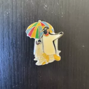 TR- 1985 PINGÜINO BAJO UN ARCO IRIS PARAGUAS ALFILER TRASERO #41783 (¡MUY BONITO!!! - Imagen 1 de 3