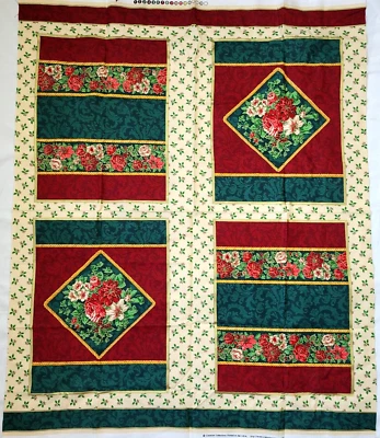 Panel de tela rosa de Navidad Cranston 4 almohadas cuadrados acento dorado acolchado acebo Foto 1 de 4