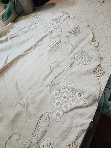 Vintage Linen Embroidered Tablecloth Small White Flowers Leaves - Picture 1 of 11