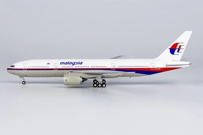 NGmodel Malaysia Airlines 777-200ER 9M-MRD 1/400 295759 - Image 1 of 4