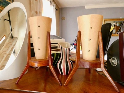 PAIRE DE LAMPES DE CHEVET 1960 DESIGN SCANDINAVE ACAJOU - Photo 1/4