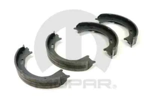 GENUINE Jeep CHEROKEE KJ WRANGLER TJ GRAND CHEROKEE ZG ZJ Rear Brake Shoe Set - Picture 1 of 3