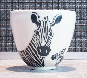 Karis Swink Barry Studio Pottery Zebra Soup Bowl Signed Hard To Find - Picture 1 of 4