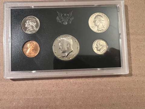 1972 S US MINT PROOF COIN SET In Original US Mint Packaging Cover