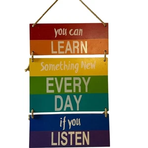 Rainbow “Learn Something New Every Day” Wall Hanging Sign – Motivational Decor  - Bild 1 von 4