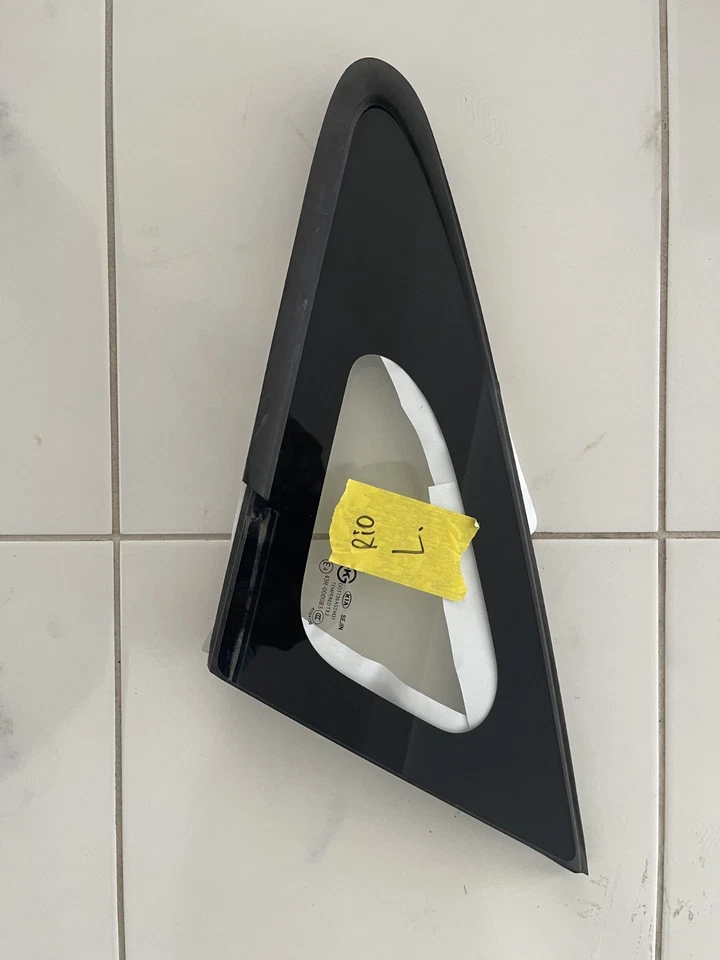2012-2017 KIA RIO Left Front Windshield Pillar Vent Glass Window Driver Side LH - Image 1 of 3