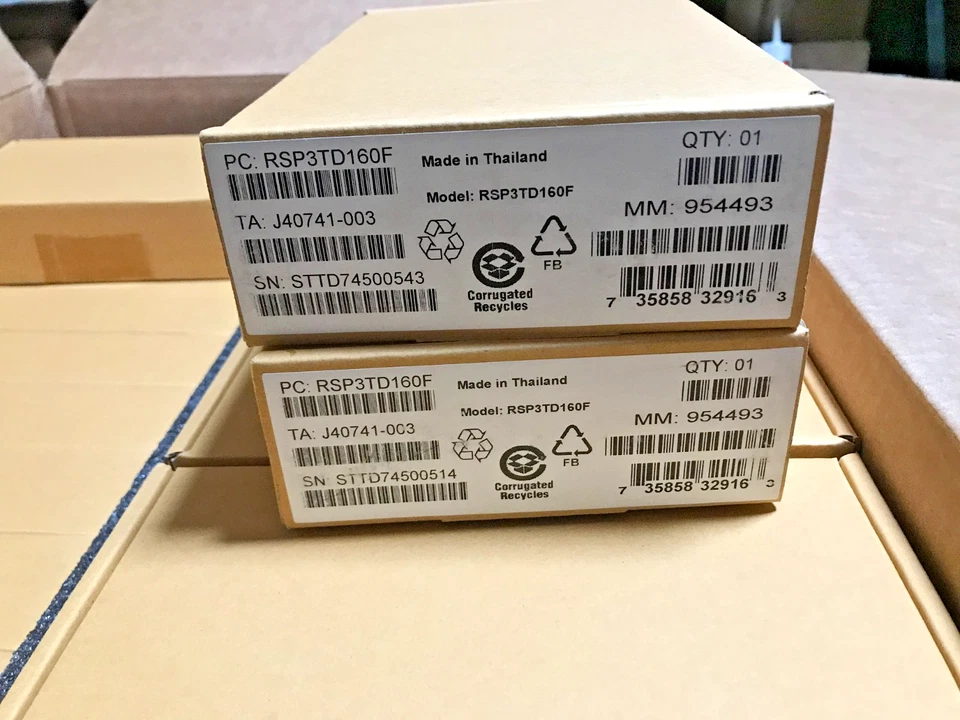 Intel RSP3TD160F RAID Adapter  Low-Profile MD2 PCIe AIC PCIe/SAS/SATA NEW HSD - Image 1 of 3