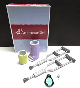 American Girl Puppe Truly Me Feel Better Kit Krücken Gussschiene Eisbeutel Sehr guter Zustand - Bild 1 von 14