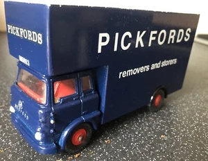Code 3 Dinky Toys Bedford TK PICKFORDS Entferner und Lager - Einzelstück - Bild 1 von 15