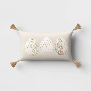 Threshold natural Easter Throw Pillow Easter egg applique Home Decor 12" X 20" - Picture 1 of 3
