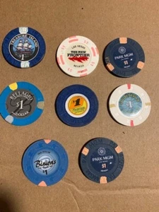 Vintage Las Vegas Casino Chips. Lot Of 8 Chips - Picture 1 of 1