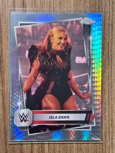 2025 Topps Chrome WWE - Isla Dawn - Prism Refractor - #64 - WWE RAW - Picture 1 of 2