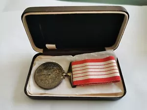 A Canadian Centennial Medal 1867-1967 with box Silver Medal Confederation - Picture 1 of 7