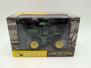 1/32 Ertl John Deere 8760 4wd Tractor 2010 Plow City Farm Toy Show  - Picture 1 of 4