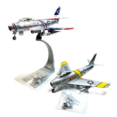 Set 2 Corgi 1:72 AA35801 N.American F-86F Sabre. AA35815 Sabre - Immagine 1 di 4