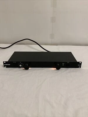 Furman M-8Lx Power Conditioner Plug Surge Line AC 120 15A-1800 Watts - Image 1 of 4