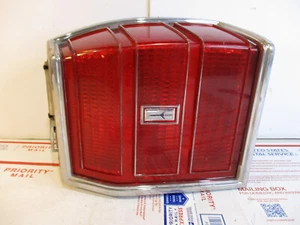 1983 DELTA 88 R RIGHT REAR PASSENGER Side TAILLIGHT Park Lamp Marker LENS BRAKE - Picture 1 of 12