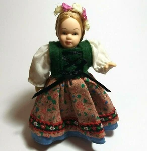 Vintage Porzellanpuppe im europäischen Volkskleid 13 cm - Bild 1 von 10