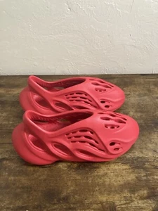Men’s Size 6 Yeezy Foam Runner Vermillion RNNR Foamrunner - Picture 1 of 6