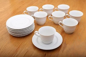 8 tazas y platillos de porcelana Jaeger Crown Baviera Alemania Occidental - Imagen 1 de 8