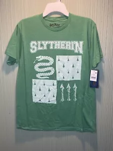 Harry Potter Slytherin T-shirt In Green NWT Large - Picture 1 of 3