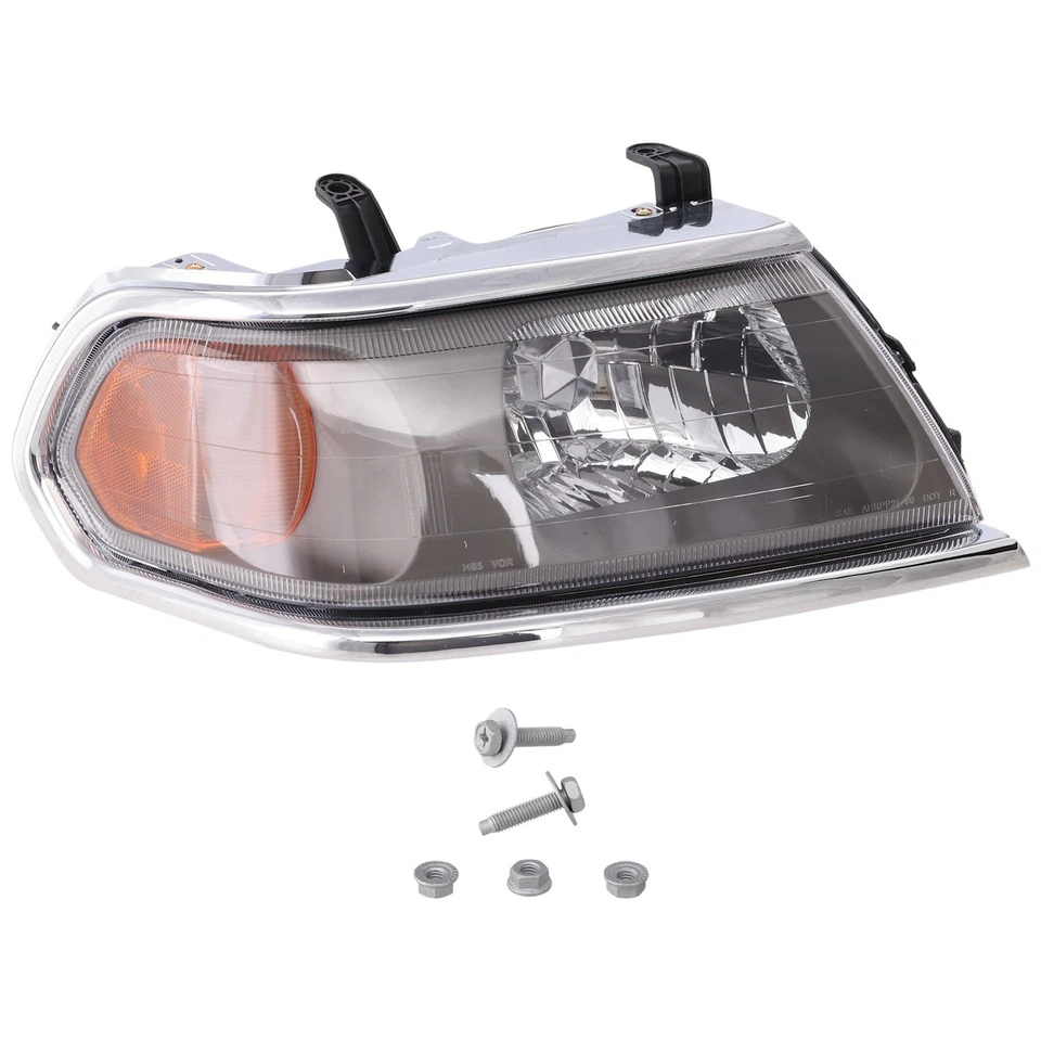 Фара для Mitsubishi Montero Sport 2000-2004 годов выпуска правая с хромированной отделкой - Изображение 1 из 1