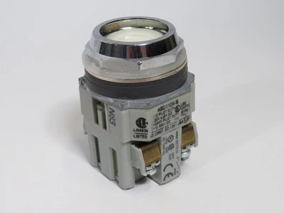 IDEC ABD110N-B Push Button Switch 600V 1NO Momentary 30mm *No Cap* USED - Image 1 of 4