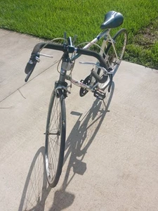 old school huffy bicycle - Picture 1 of 4