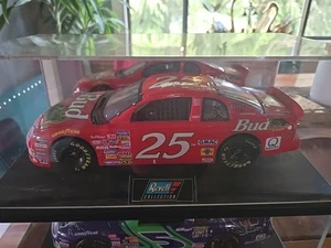 Revell Ricky Craven 1997 Budweiser Bud #25 Chevy Monte Carlo 1/24 NASCAR Diecast - Picture 1 of 3