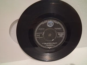 ELVIS PRESLEY ITS NOW OR NEVER 1960 UK RCA VINYL 7" 45 SINGLE RCA G+ - Bild 1 von 1