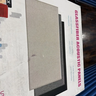 Paneles acústicos de fibra de vidrio Foto 1 de 2