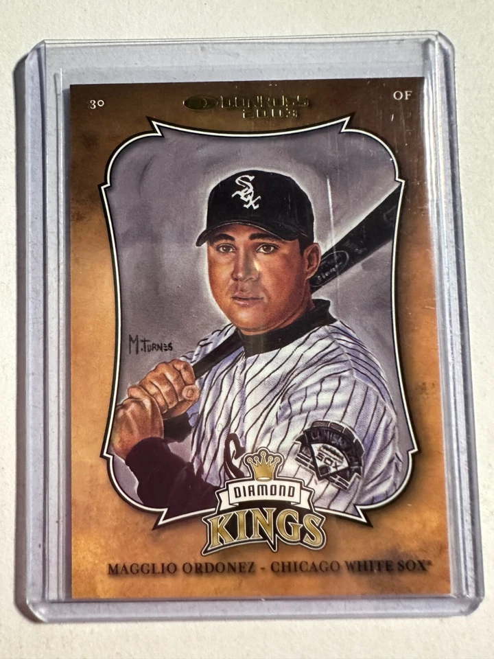 K126,067 - 2003 Donruss Diamond Kings Inserts #DK16 Magglio Ordonez #/2500 - Image 1 of 1