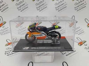Die Cast " Aprilia RSW250 Sebastian Porto 2005 " Scale 1/24 - Picture 1 of 2