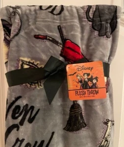 Disney Hocus Pocus Large Plush Blanket Throw 50”x70” Skulls Witches Broom Pots - Picture 1 of 3