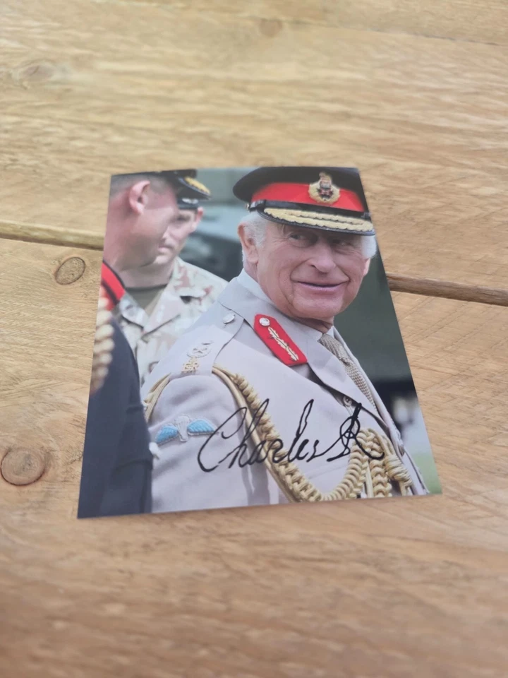 PRINZ CHARLES / KING CHARLES / ENGLAND Repro-Autogramm -ca. 10x13 - (929) - Bild 1 von 1