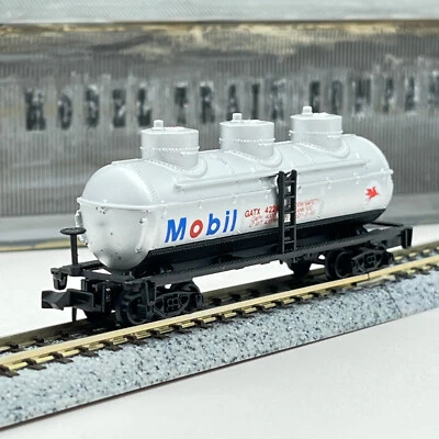 Model Power N Scale 3414 Mobil Oil 3 Dome Chemical Tank Car GATX 42200 - Image 1 of 4