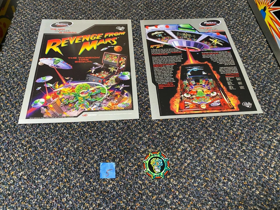 1999 BALLY REVENGE FROM MARS PROMO KEY PLASTIC & FLYERS #5 - Image 1 of 1