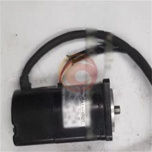 1PZ Servomotore Yaskawa SGMAH-A5A1A-YR21 USATO - Foto 1 di 6
