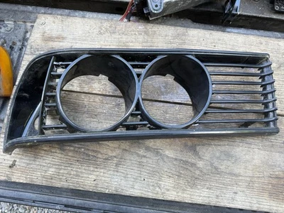 Rejilla de faros lado derecho del pasajero BMW E24 LM45 628 630 633 635CSI M6 Foto 1 de 2
