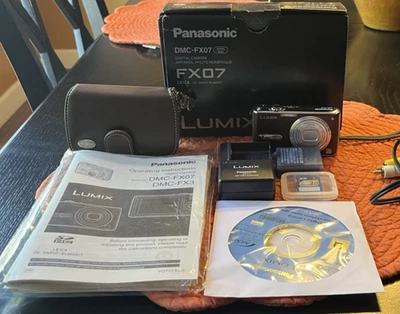 Panasonic Lumix DMC-FX07 Digital Camera with Battery & accessories - Tested - Image 1 of 4