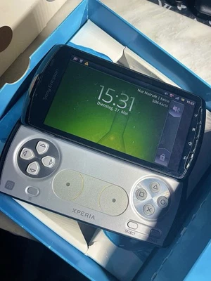 Sony Xperia Play PlayStation Certified mit OVP R800i - Bild 1 von 4