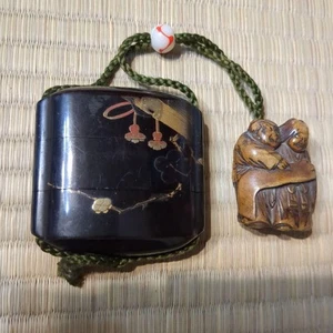 Kinmakie Inro Plum Blossom Netsuke Resin Character Used - Picture 1 of 10