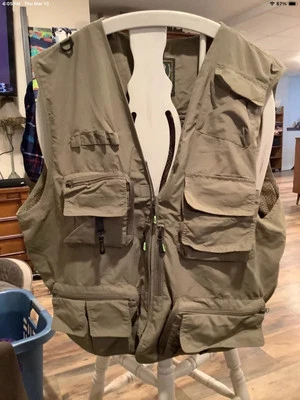 Flygo Authentic Outdoor Leisure Collection. XXL Khaki. Mesh Cargo Vest. NWOT - Image 1 of 4