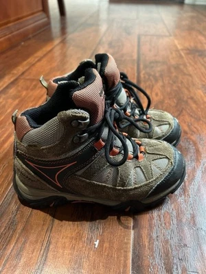 Hi Tec Altitude Lite 1 WP JR 男孩中帮远足靴 J13 码 — 第 1/4 张图片