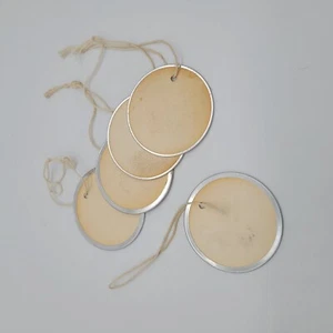 Menge 5 Metall Kanten 2 1/4" Vintage Papier Etiketten Ring/Schlüssel ID Etiketten Tags weiß - Bild 1 von 4